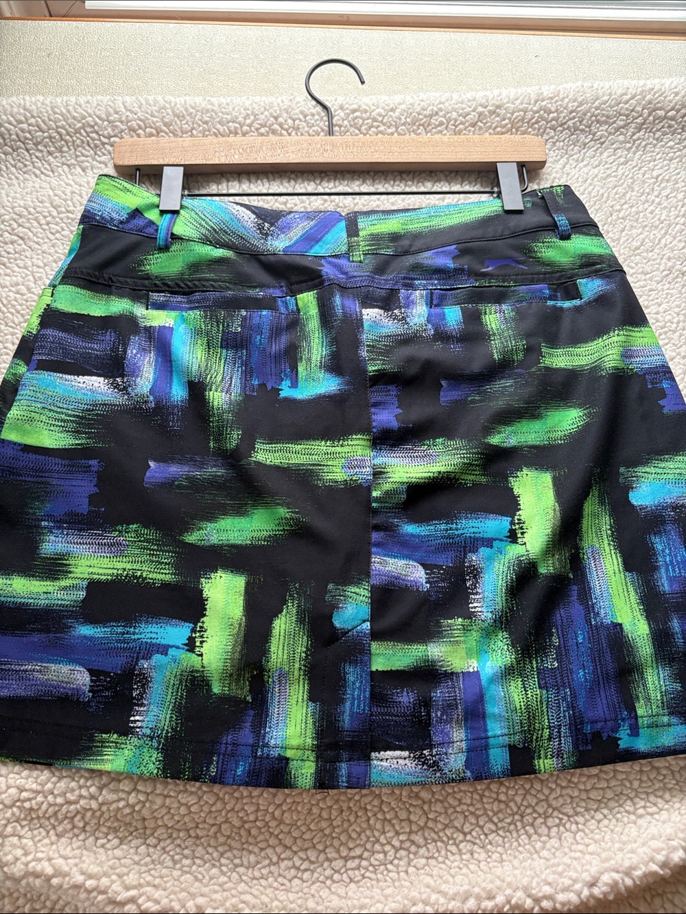 Slazenger Skort with Abstract Brushstroke in Black, Blue & Green